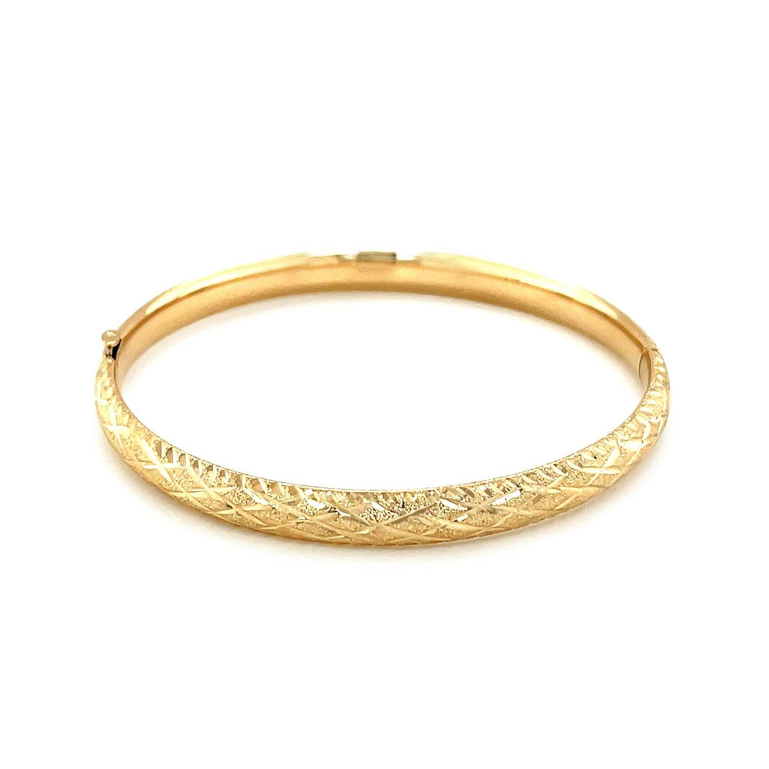 14k Yellow Gold Diamond Cut Design Dome Motif Childrens Bangle (5.50 mm) - Sable Gold